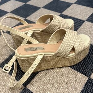 Seven7 Women's Tan Espadrille Wedges
